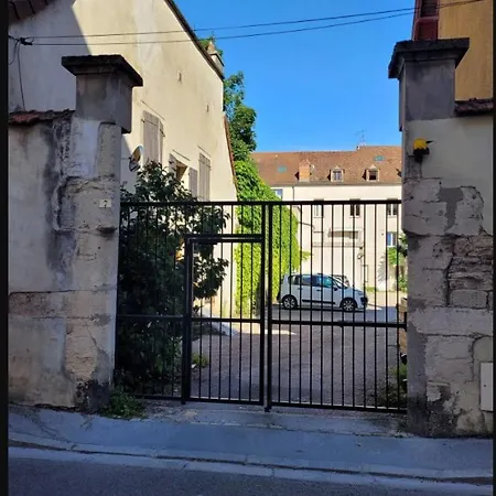 L'historique Au Coeur De * Dijon